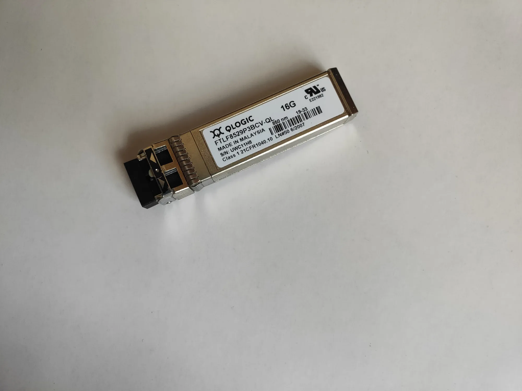 

Qlogic 16g fiber transceiver/FTLF8529P3BCV-QL 850nm SW Used for qle2670 qle2672 qle2690 qle2692 HBA/Qle 16g Fiber Hba SFP