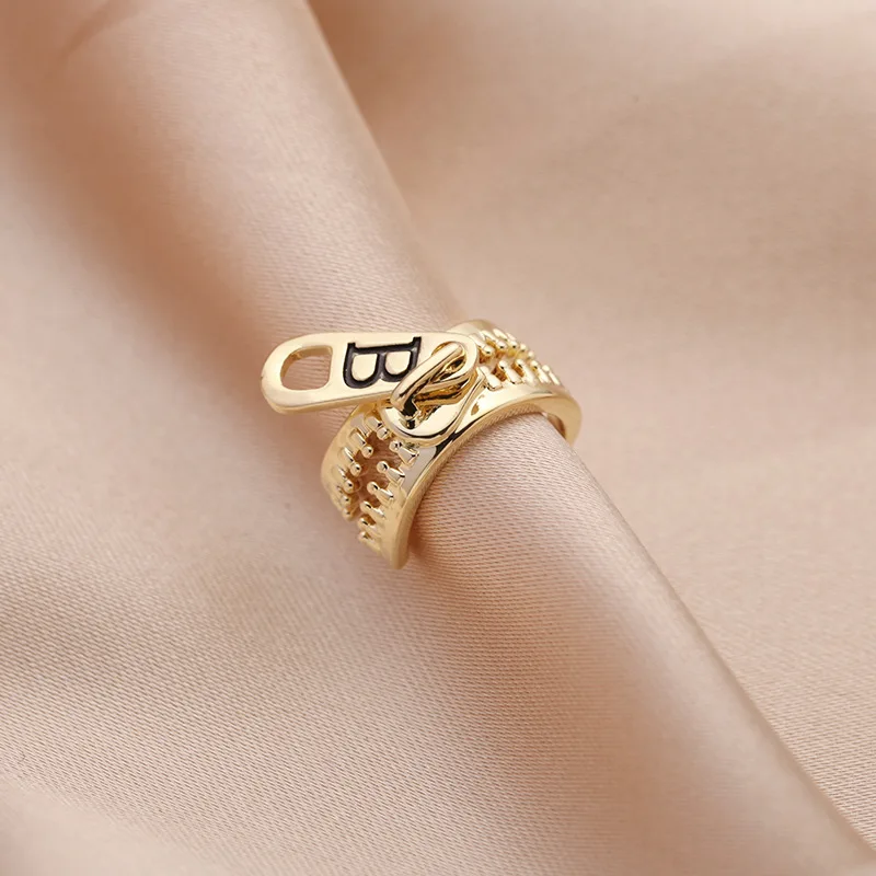 

Niche high-end fashion earrings, unique zipper ear clips, and versatile design ear bone rings