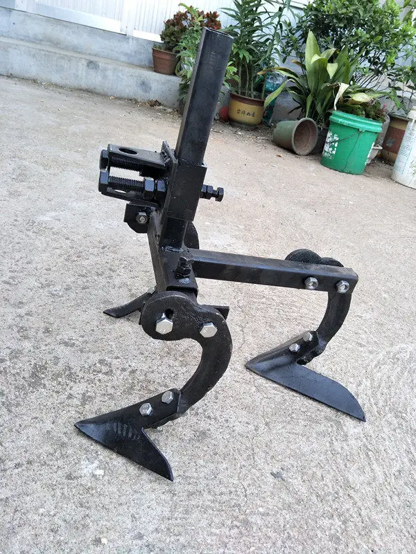 Microtiller hoe, microtiller hoe, triangular hoe, loosen shovel, agricultural hoe hoe