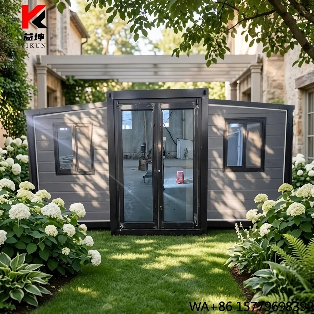 Modern 20FT/30FT/40FT Luxury Prefabricated Steel Container House Expandable with Bathroom and Kitchen for Villa Application