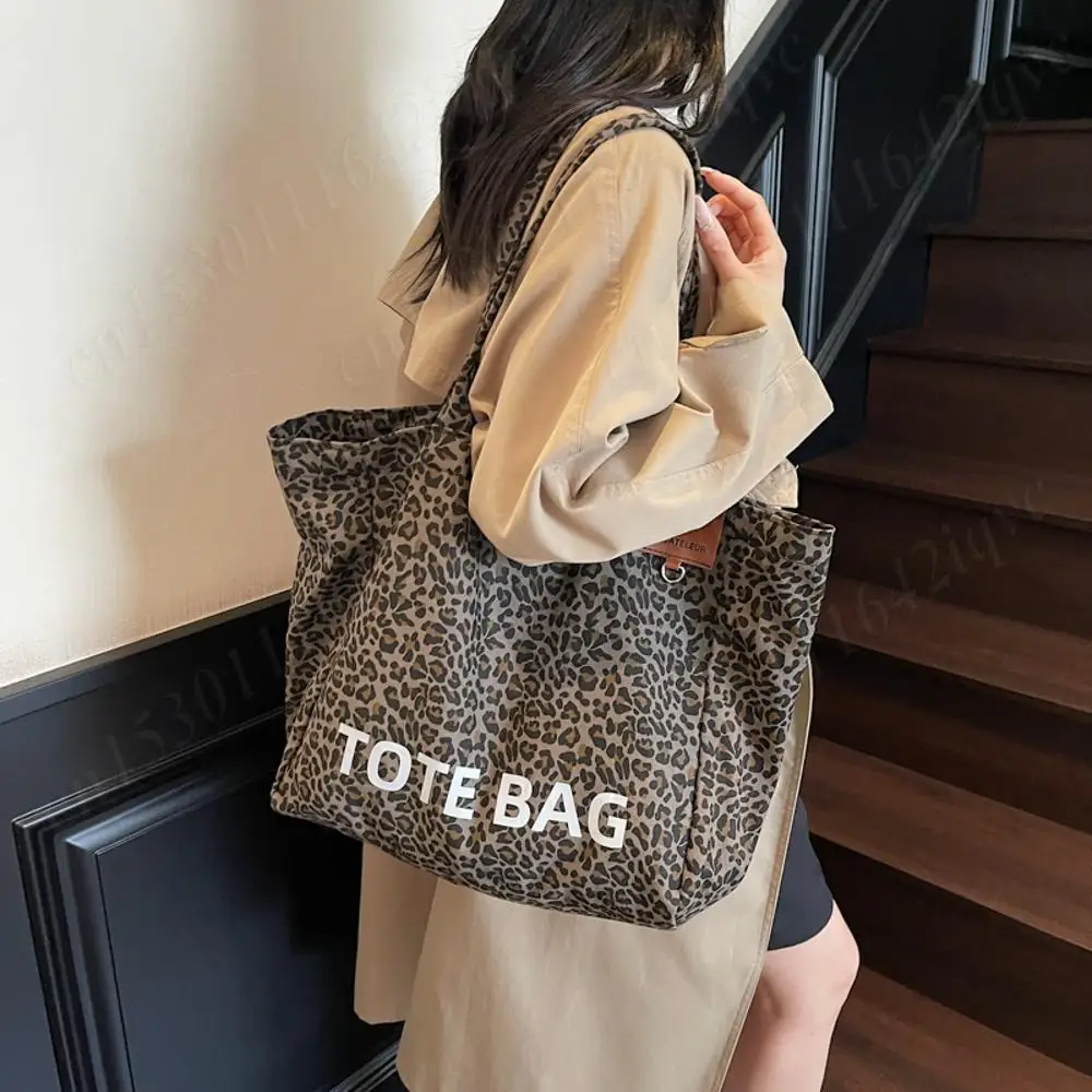 

﻿ Leopard Print Tote Bag Fashion Vintage Handbag Casual Shoulder Bag Shopping Commuter Bag Large Capacity Luxury Top-Handle Bags