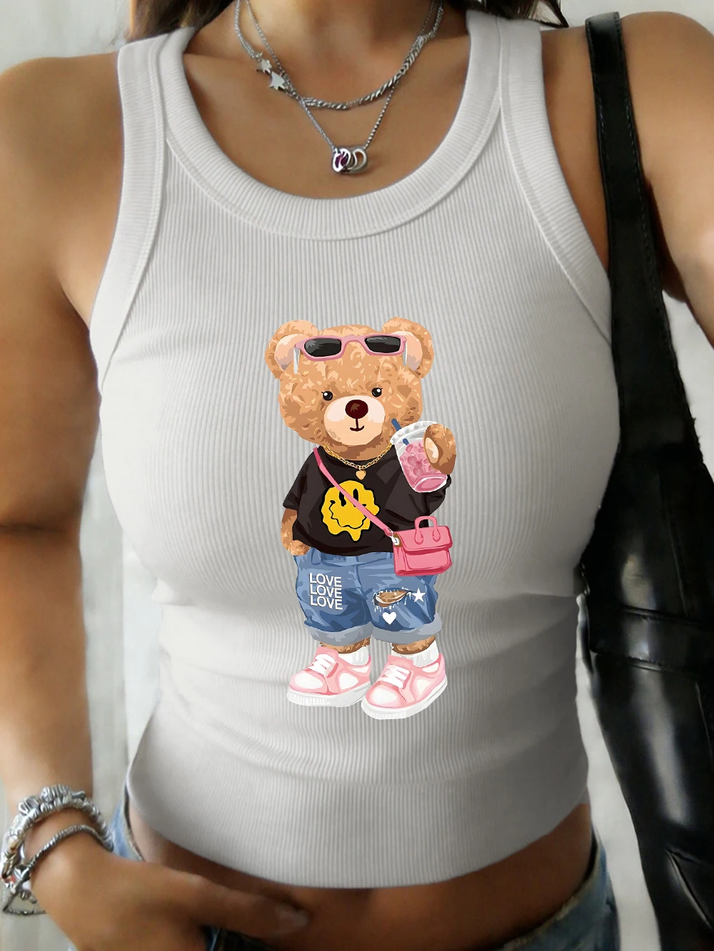 Bear Likes Drink Beverages Prints Damen-Sommer-Tanktop, schmal geschnitten, ärmellos, lässig, weich, O-Ausschnitt, Basic-Tanktop aus elastischer Baumwolle