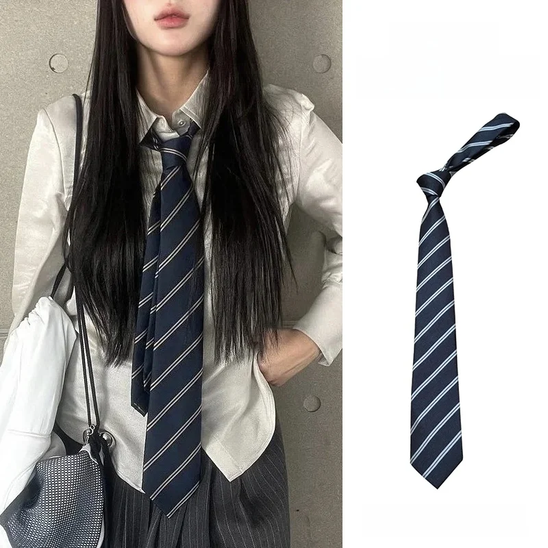 avata-xadrez-fena-casual-estilo-coreano-moderno-com-tras-azuis-vintage-–-acorio-versatil-para-todas-as-ocasioes