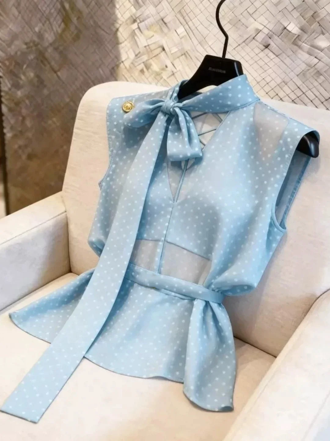 

Trendy Polka Dot Bow Tie Vest 2026 Summer Commute Versatile Sleeveless Top Women's Style Korean Straight Cut round Dot Pattern