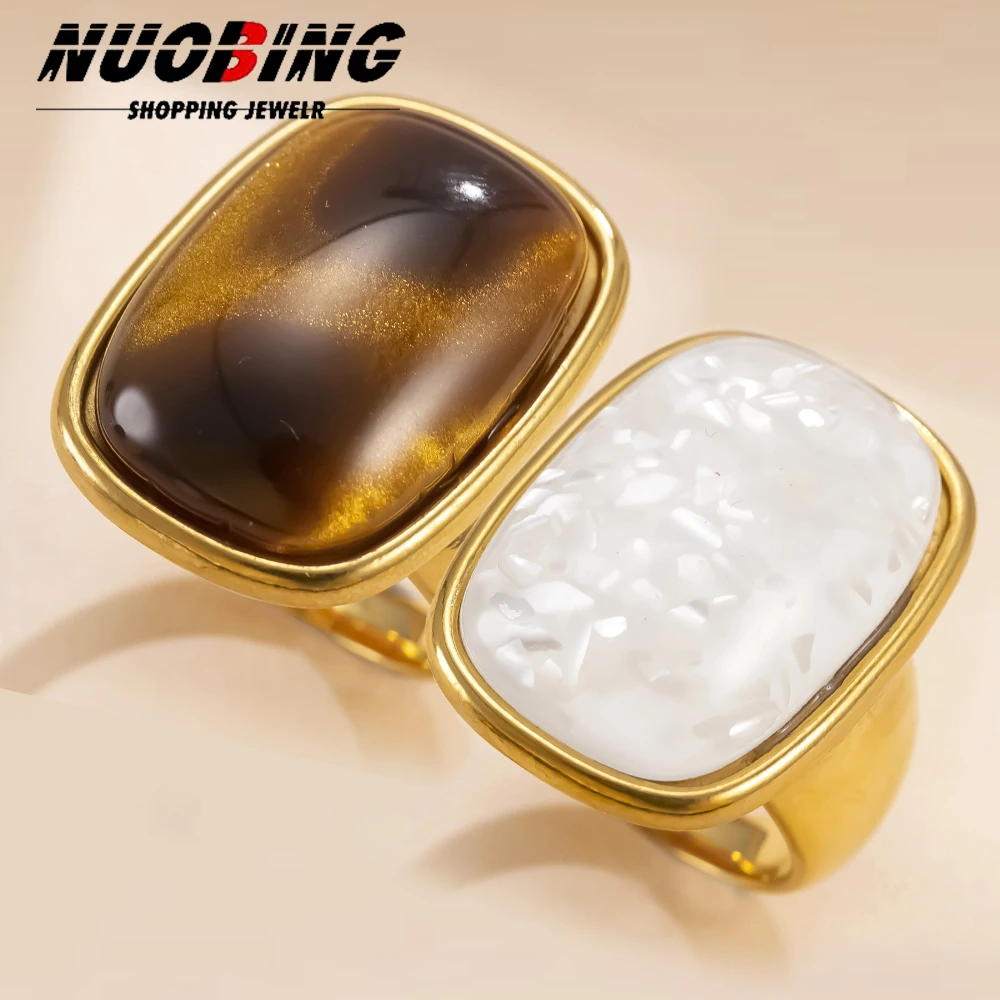 

Luxury Oval Inlaid Red Agate Jade Ring Female Gem White Zircon for Men Women Engagement Stainless Steel Party Jewelry Gift