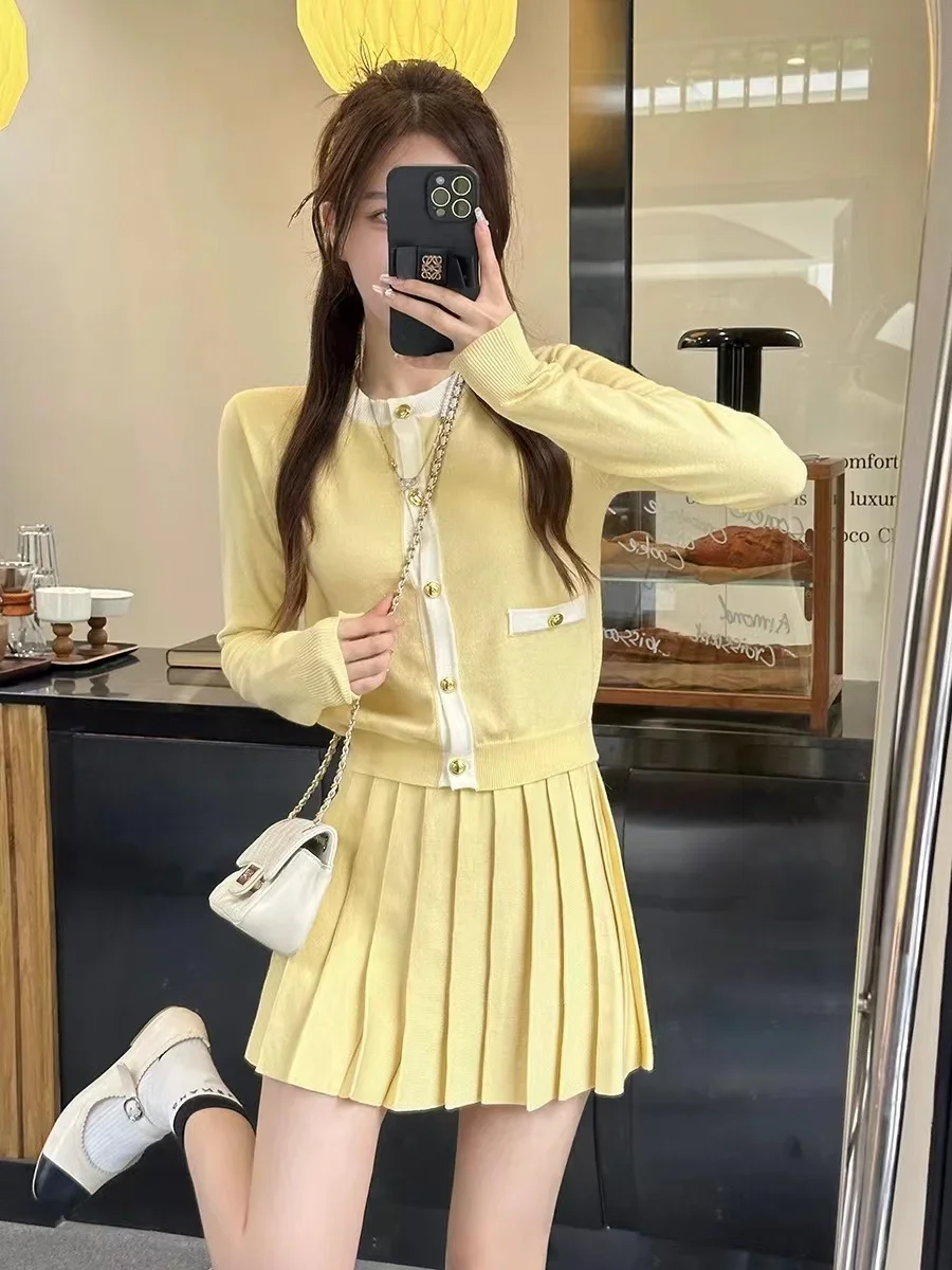 2024 Spring/Autumn Korean Exquisite Set Women's Fashion Gentle Knitted cardigan, pleated skirt, solid color two-piece set