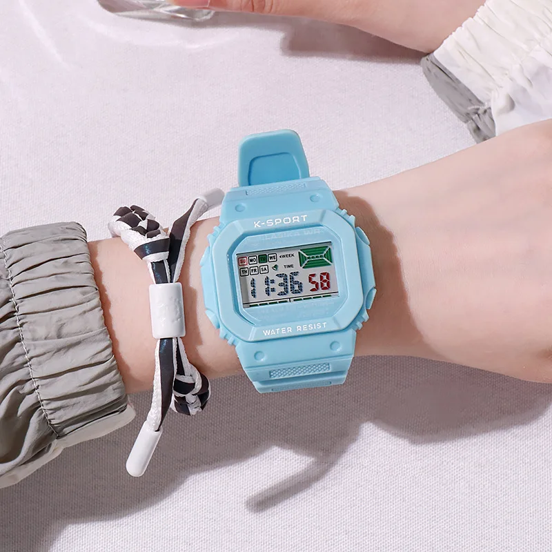 Dopamine kleurbotsing klein vierkant horloge voor dames, nieuw model voor middelbare scholieren en middelbare scholieren, waterdichte elektron