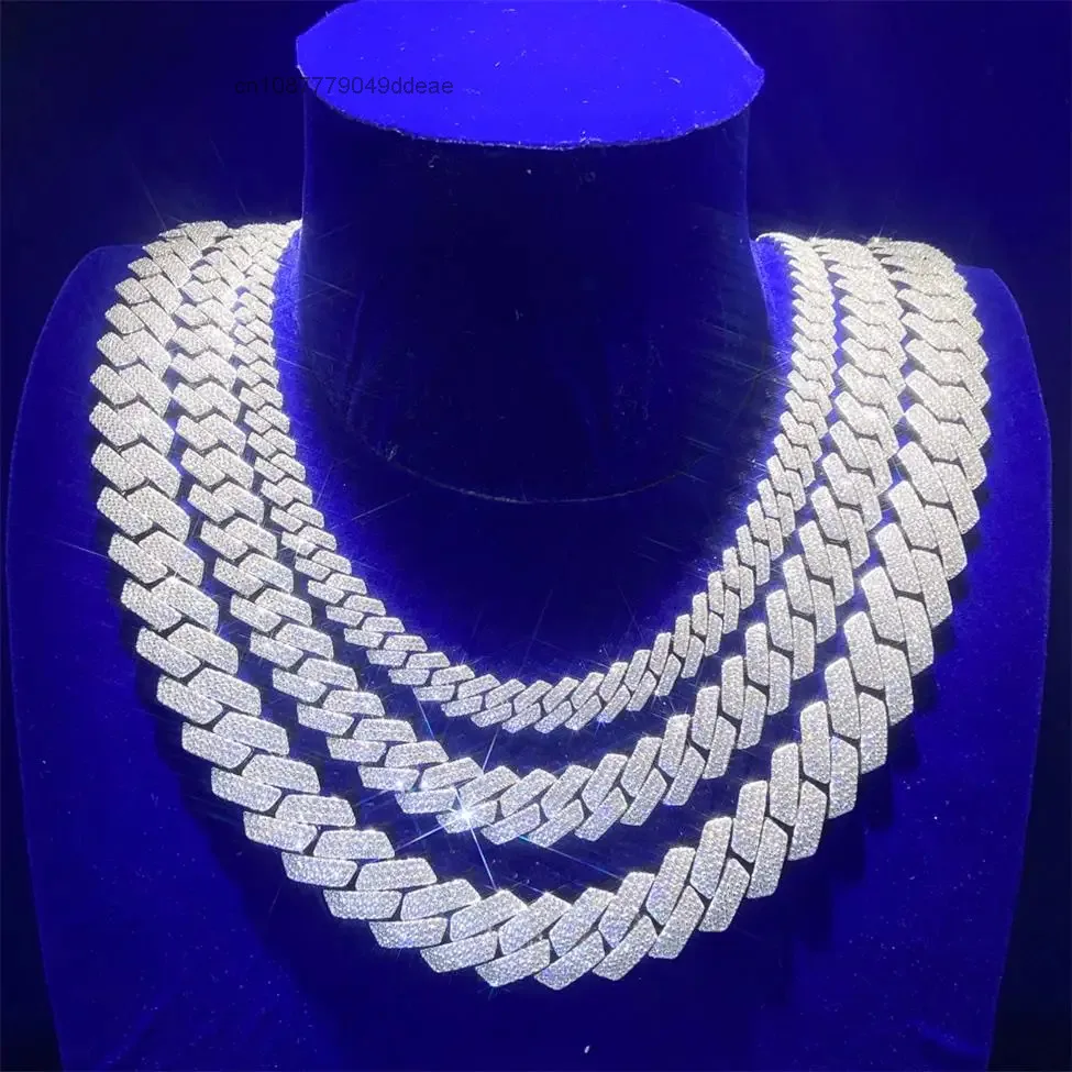 New Hiphop Arrival Jewelry 26mm Iec Out VVS Moissanite Diamond 925 Sterling Silver Cuban Chain Necklace for Men..
