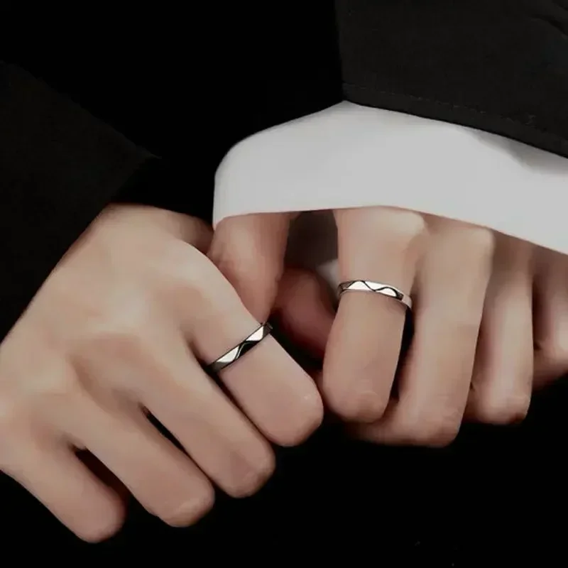 1Pair Black White Lozenge Couple Rings Open Ring for Women Men Adjustable Finger Rings Romantic Lovers Anniversary Jewelry Gift