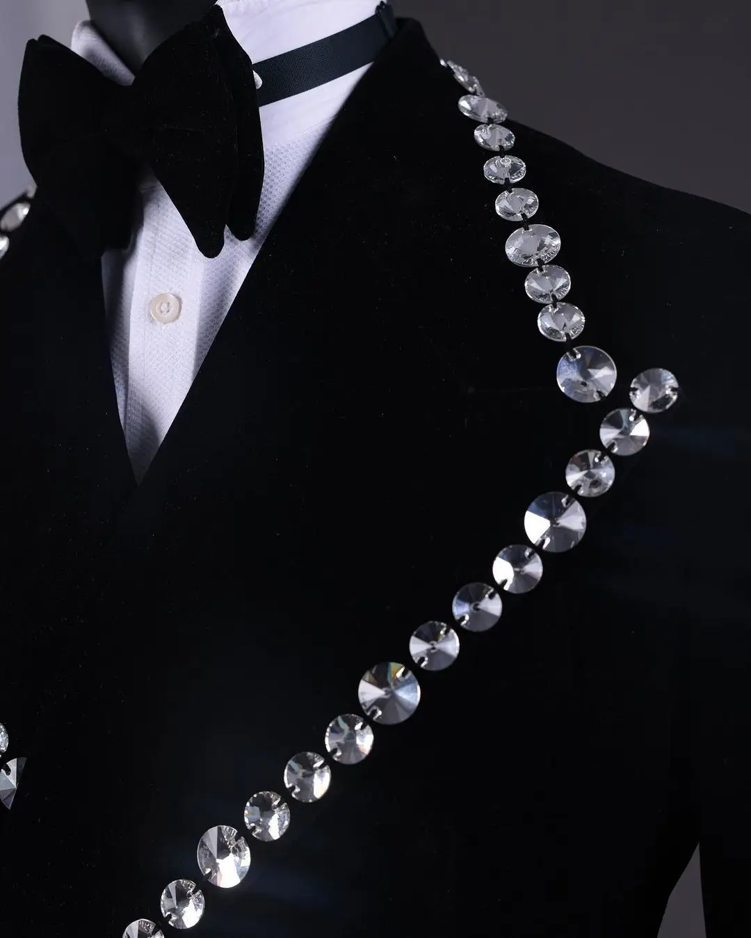 Abiti da sposa di lusso 1 pezzo Blazer con risvolto con visiera Smoking da sera per lo sposo Giacca da ballo formale Slim Fit su misura