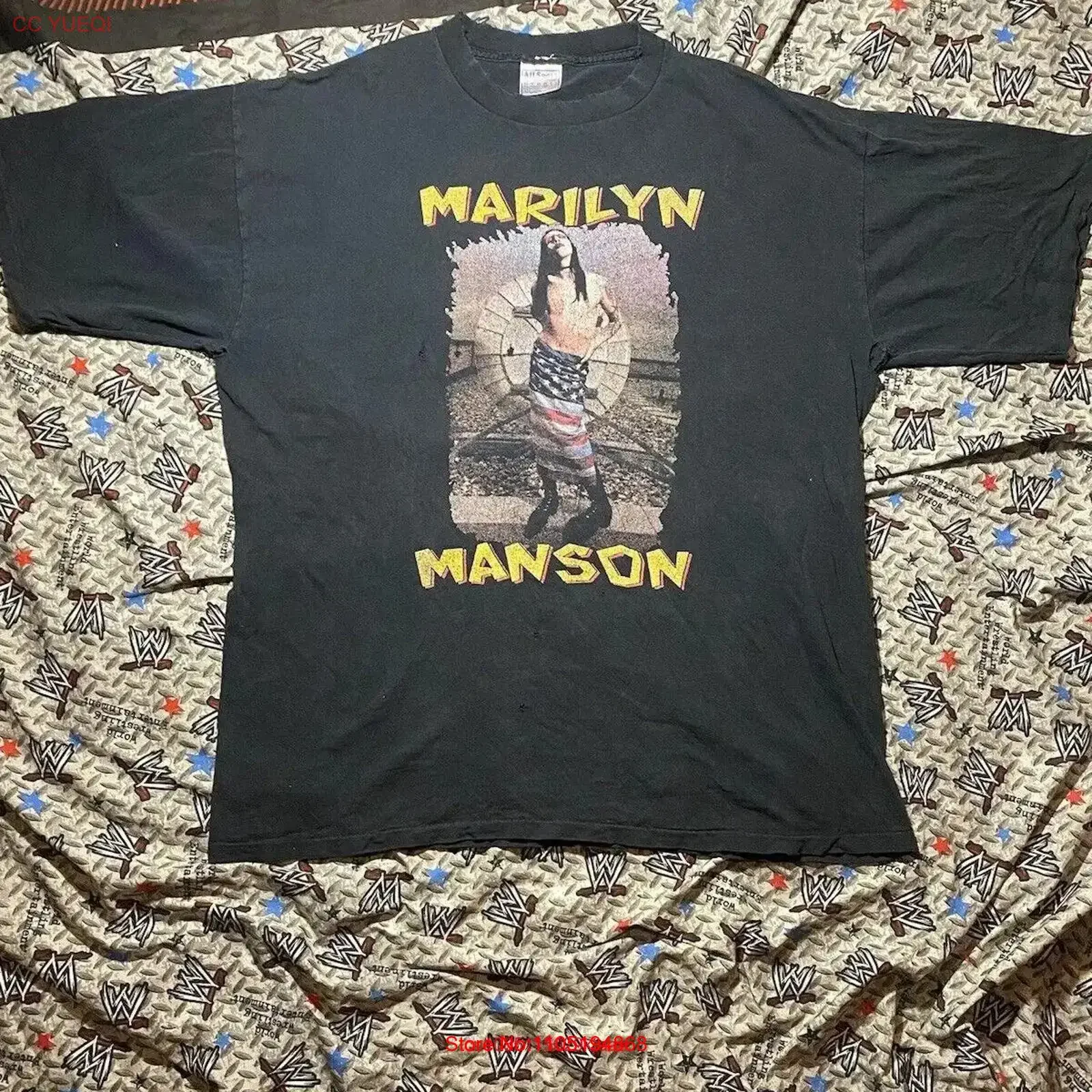 Vintage Marilyn Manson USA Flag SkirT T Shirt READ DESCRIPTION vintage Washed Versatile Top For Everyday Wear Stylish homme