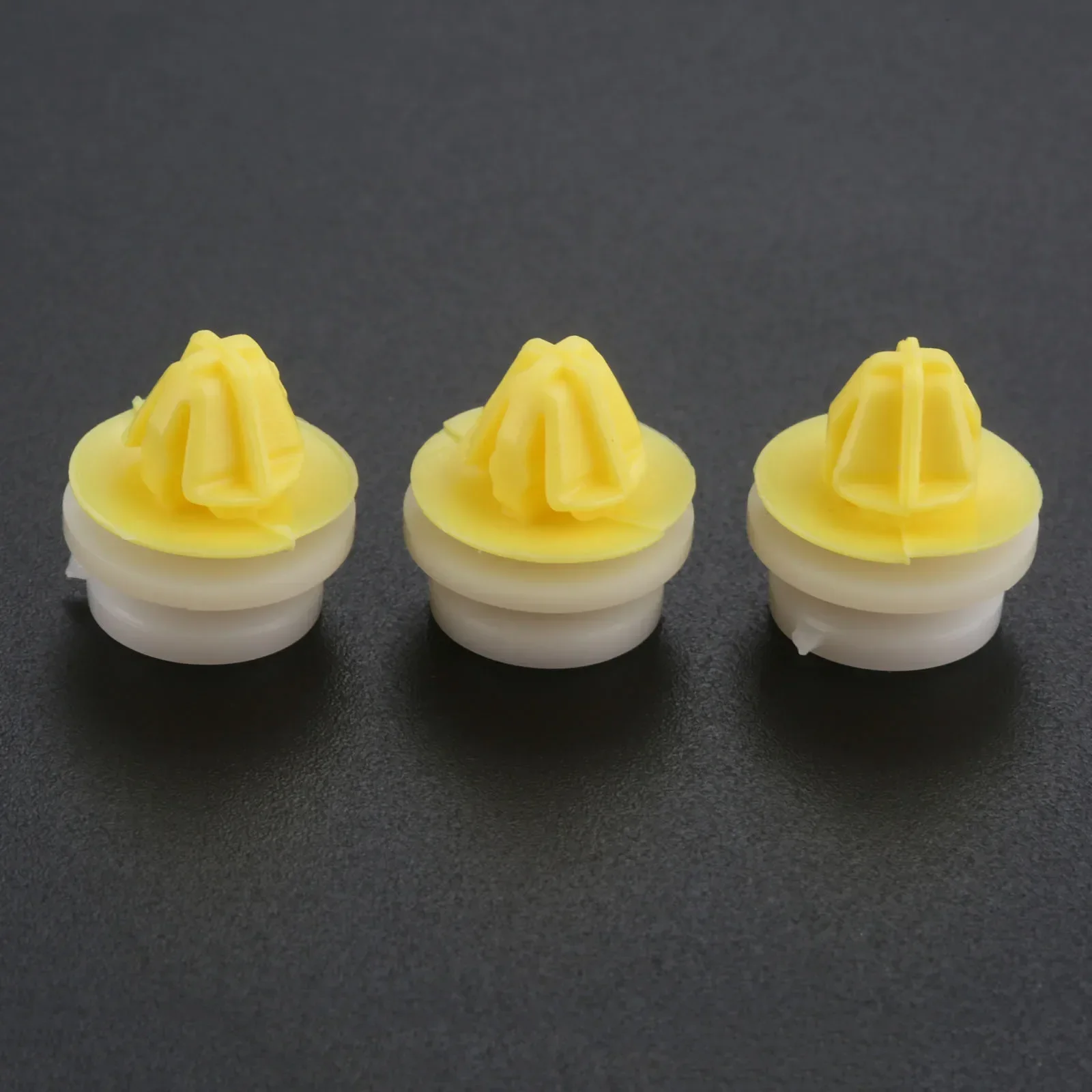 50Pcs Car Interior Door Card Panel Plastic Rivets Clips 8mm Hole Auto Fasteners For 7703077250 Clio Megane Scenic Twingo