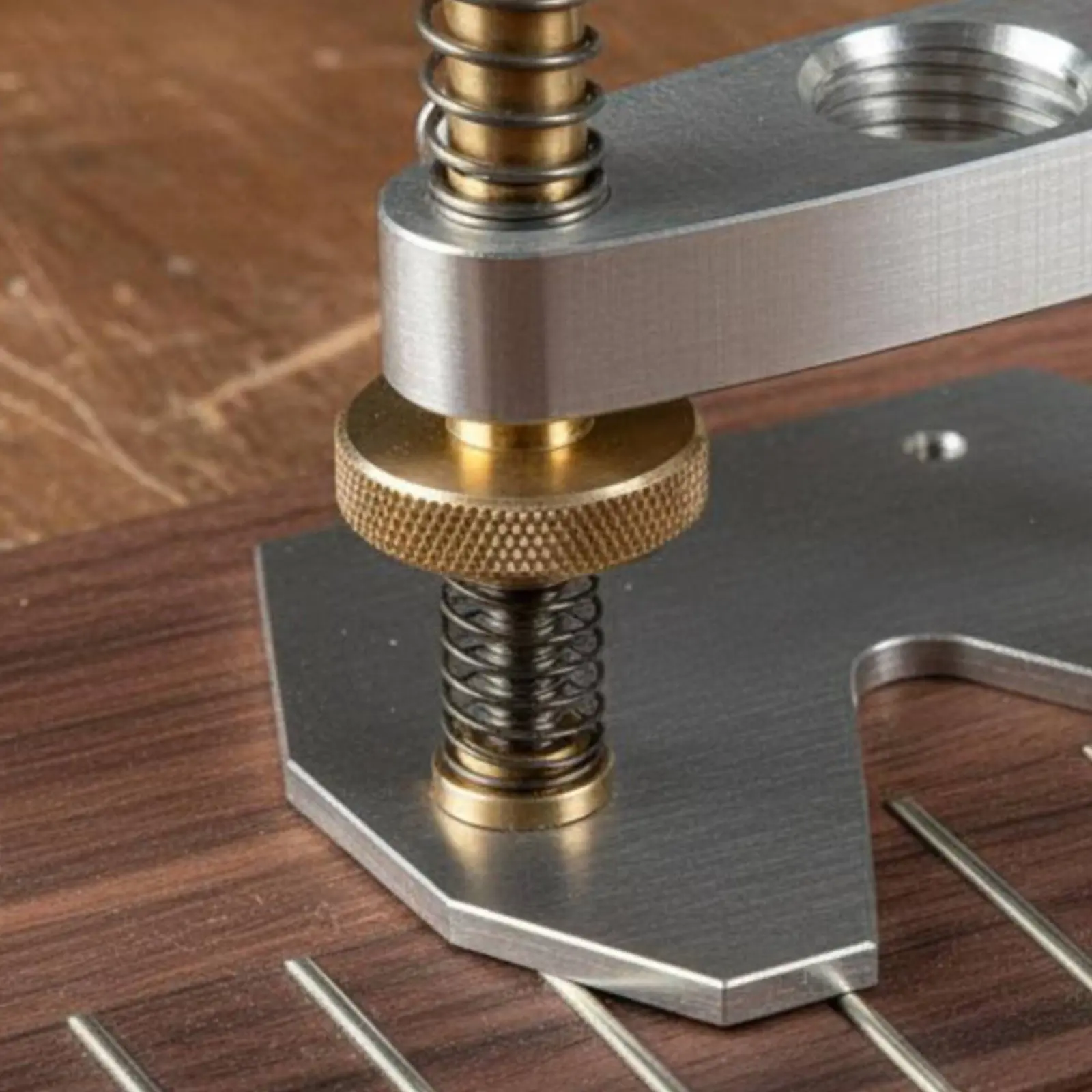 

Inlay Carving Base Stable Support Guitar Inlay Jig Fret Slotting Base Adjustable Depth Music Tool Aluminum Alloy for Workshop