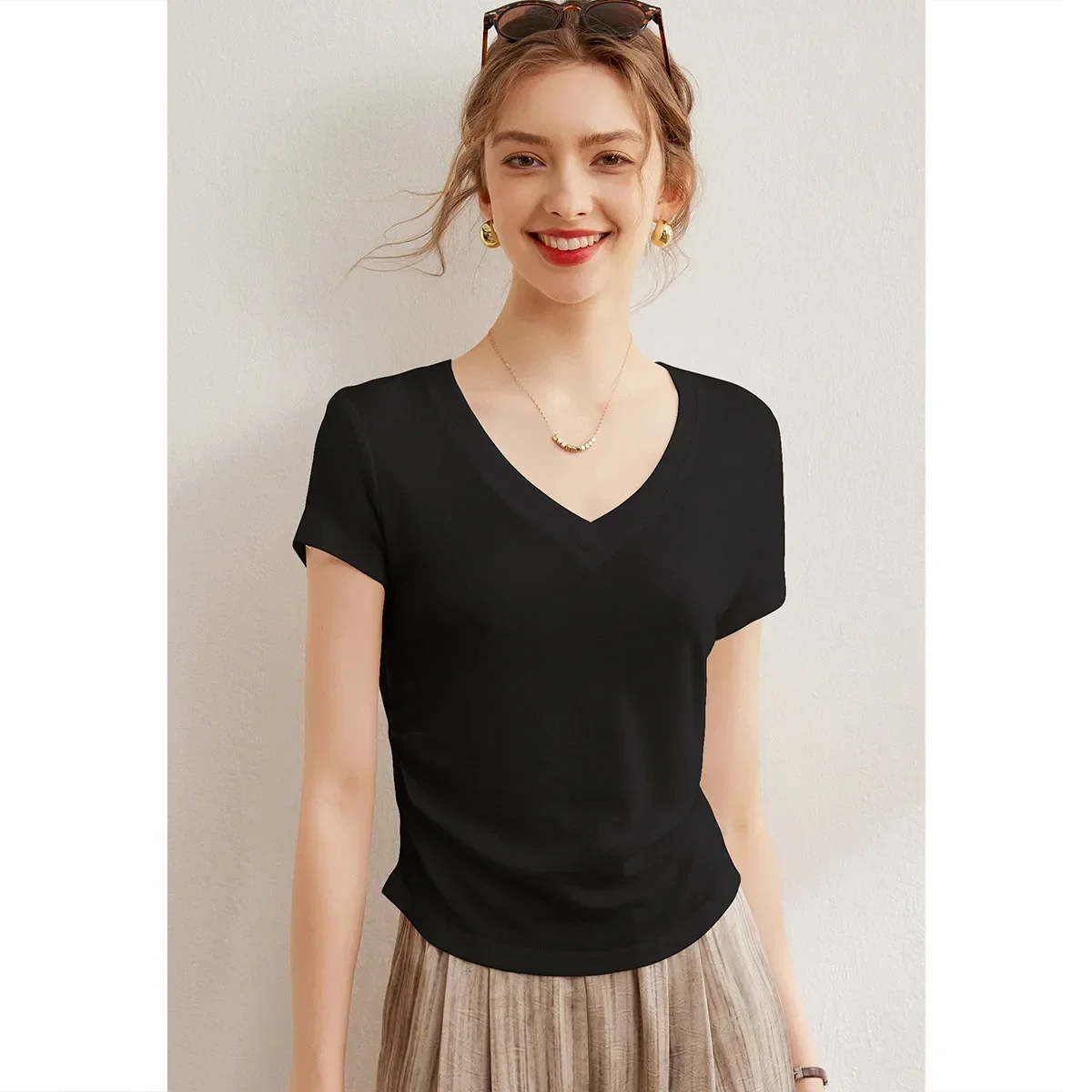 LOUIS YAO-Camiseta de manga corta con cuello en V para mujer, camiseta de Color sólido, Jersey básico informal, camiseta de verano 2025