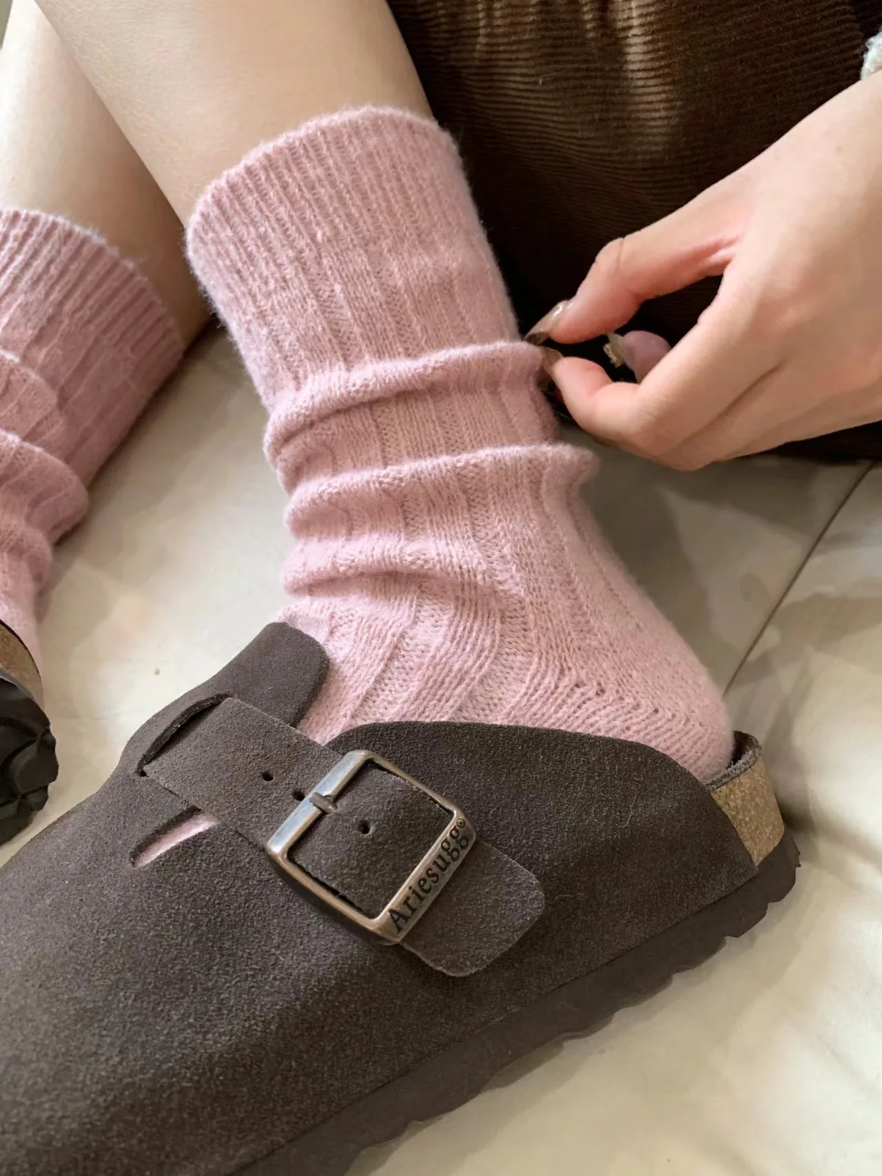 Neue Winter Kaschmir Wolle Frauen Socken Casual Japanische Mode Einfarbig Dicker Lange Socke Mädchen Thermische Warme Crew Socke – Detail 6