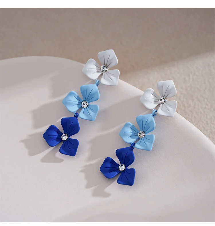 Boucles d'oreilles coréennes mignonnes de petite fleur pour des femmes, boucle d'oreille de déclaration fraîche et douce, bijoux de mode de fille