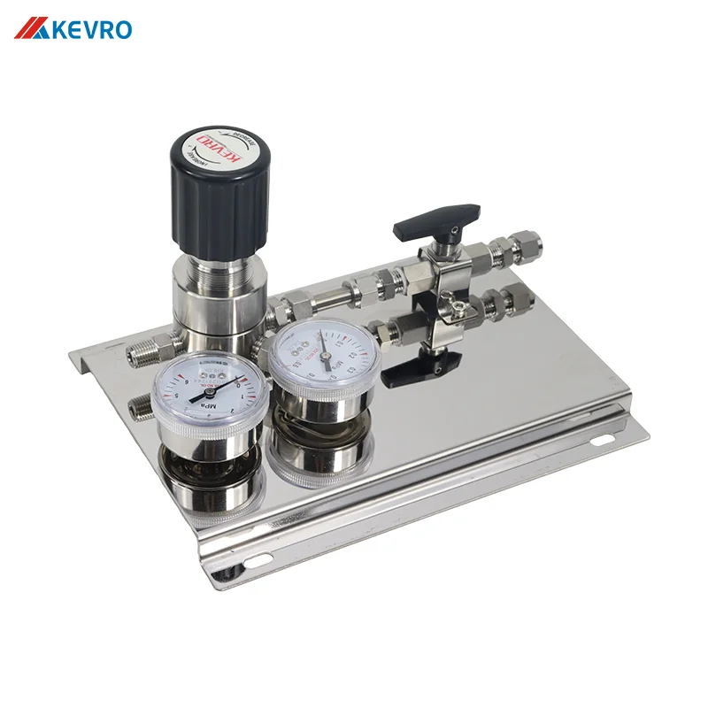 Regolatore di Pressione Pneumatico Unidirezionale con Pannello di Controllo e Valvola a Sfera in Materiale SS316, 1/4 Pollici, Pressione Selezionabile su Un Lato