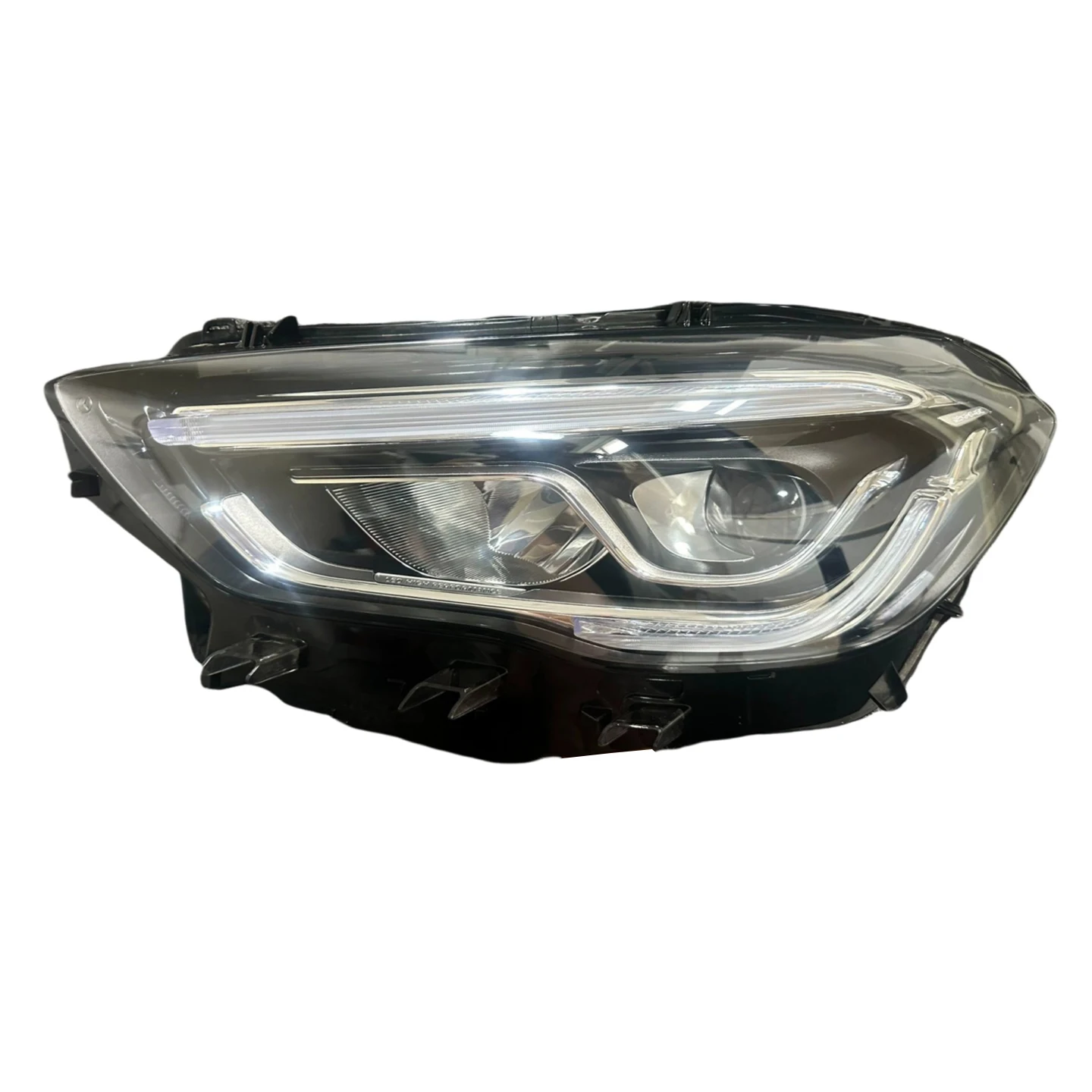 Suitable for Mercedes-Benz W247 GLA180 GLA200 GLA220 GLA260 original remanufactured LED headlight A2479067701/A2479067801