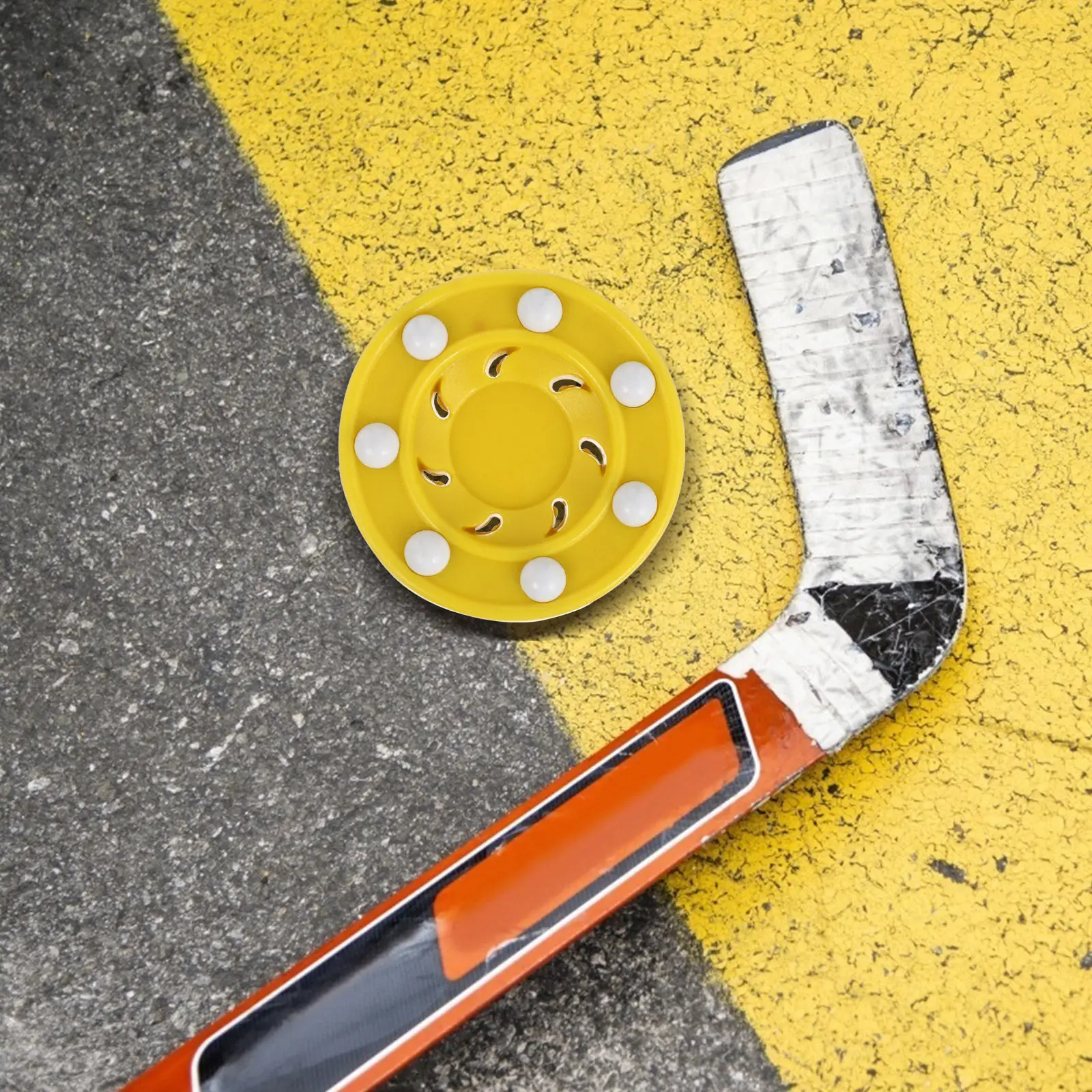 

Хоккейная шайба для роллер-хоккея, красная, профессиональная, для тренировок и соревнований, с ударопрочным сердечником, гладкой поверхностью, для игры в помещении и на улице