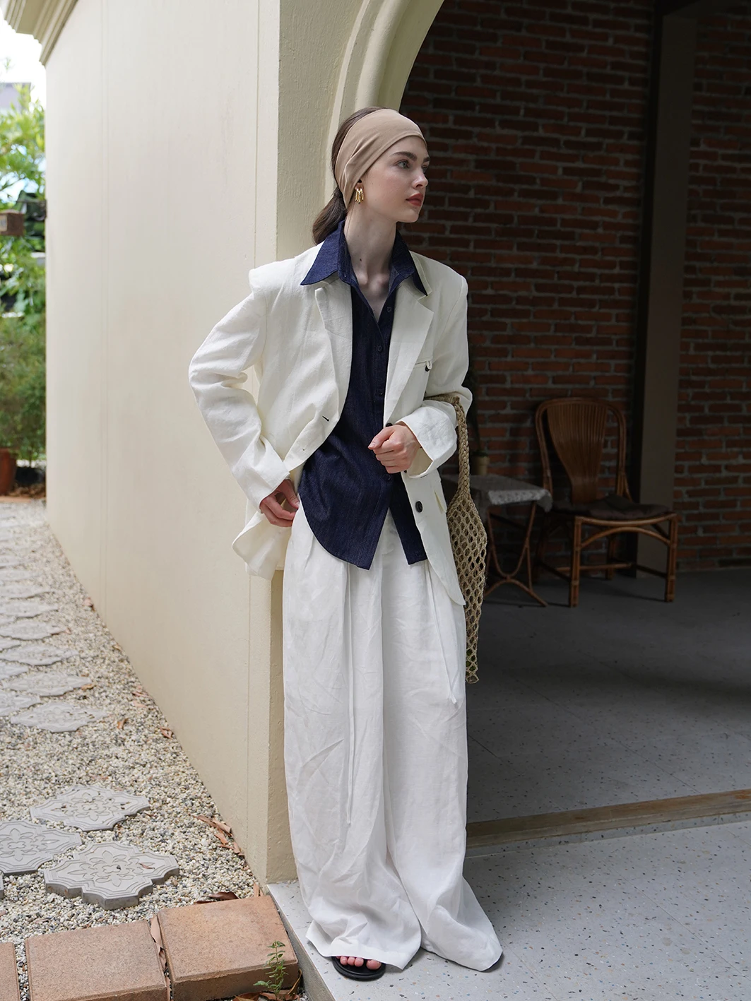 

Miorastudio Casual Retro Linen White Loose Fit Single Button Suit Jacket Elegant Commute Style Long Sleeve Classic Collar