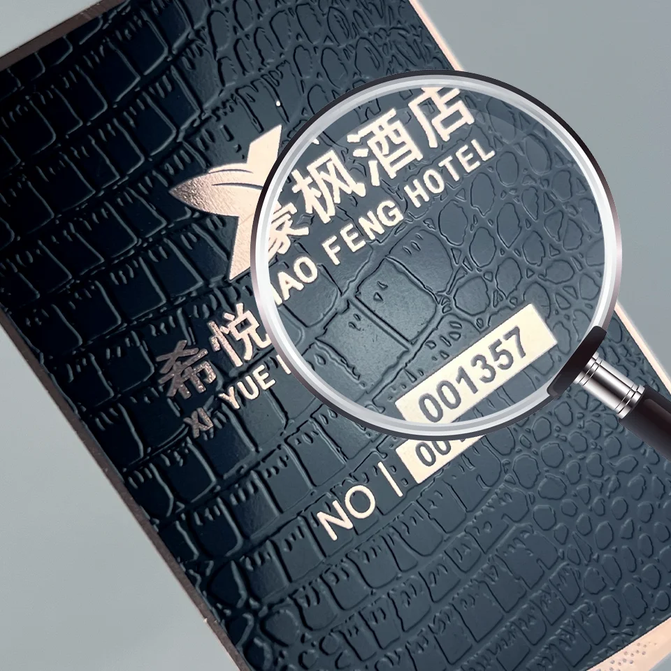 personnalisé. Carte de visite en métal Nfc personnalisée haut de gamme avec carte de visite en métal Nfc 4K Gold Nfc Code Qr