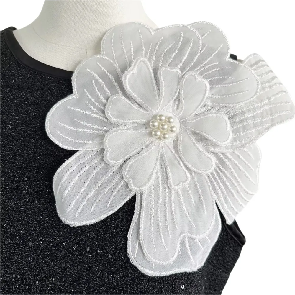 

Fashion Flower Embroidery Decal 3D Flower Design DIY Clothing Wedding Dress Bridal Dress Decoration