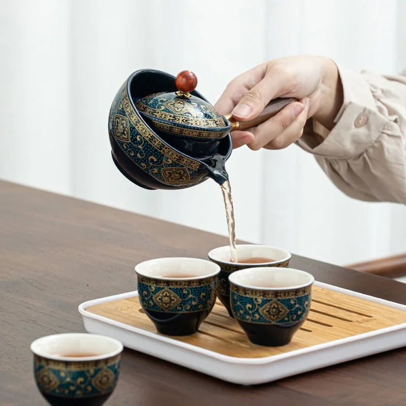 Chiński porcelanowy zestaw do herbaty Gongfu 360° °   Obrotowy zaparzacz do herbaty i zaparzacz Przenośny podróżny zestaw czajniczków do herbaty Wszystko w jednym torbie prezentowej