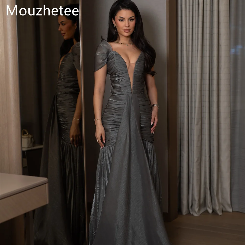 

Mouzhetee Elegant Mermaid V-Neck Shiny Pleat Dresses Formal Party Gowns for Women Simple Prom Gown Customize 2026