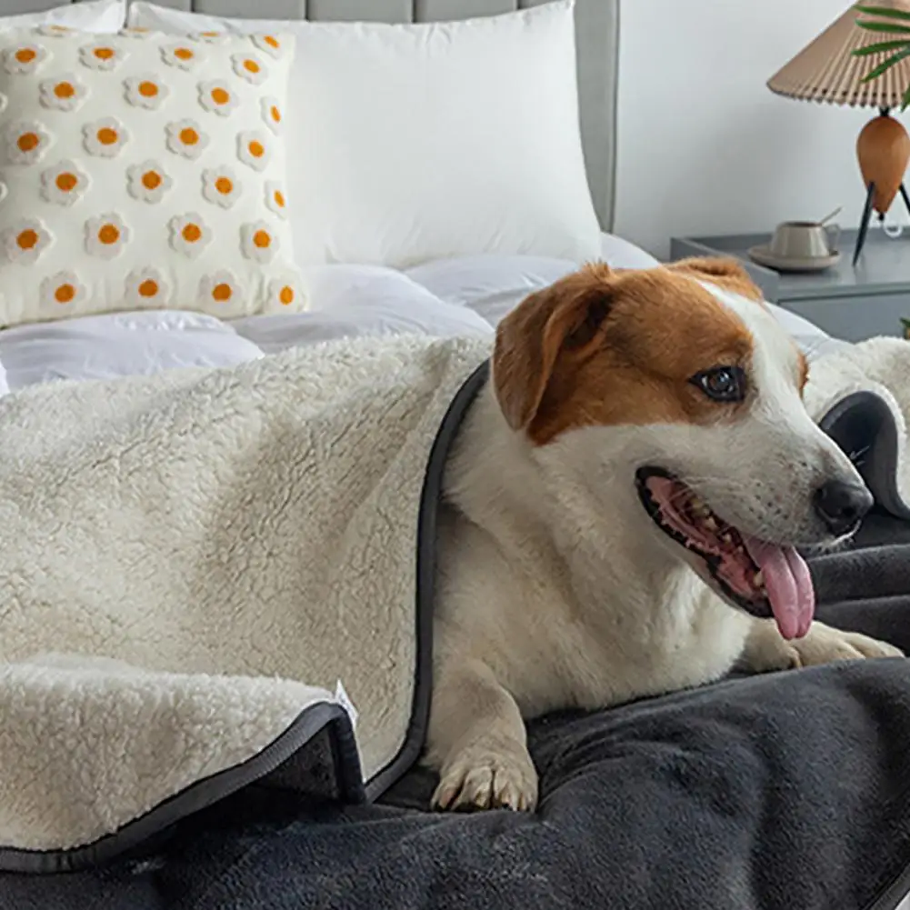 

Pet Blanket Warm Waterproof Durable Pet Bed Mat Ultra-Soft Comfortable Double-sided Cats Dog Sleeping Mat Pet Supplies