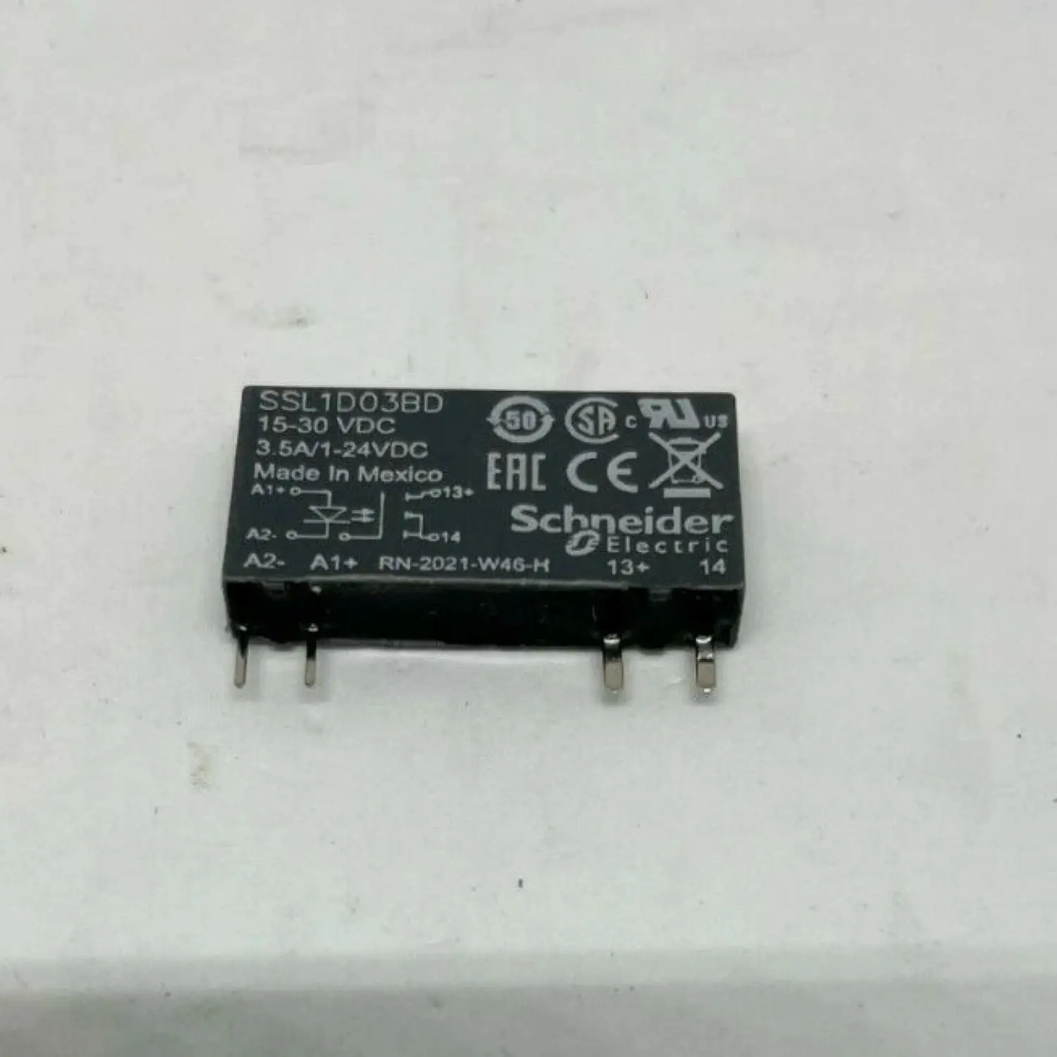 SSL1D03BD Solid state slim relay, Harmony, 3.5A, DC switching, input 15...30V DC, output 1...24V DC