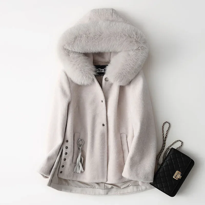 AYUNSUE 2020 Winter Women\'s Fur Coat Short Sheep Shearling Female Jacket Real Wool Coats Natural Fox Fur Hooded 17096 WYQ1182