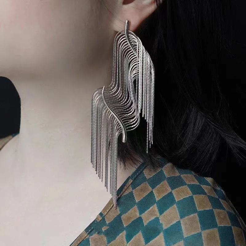 European and American Trendy Earrings for Women Shining Long Tassel Earrings Ms Party Wedding Accessories Fine Jewelry Gift