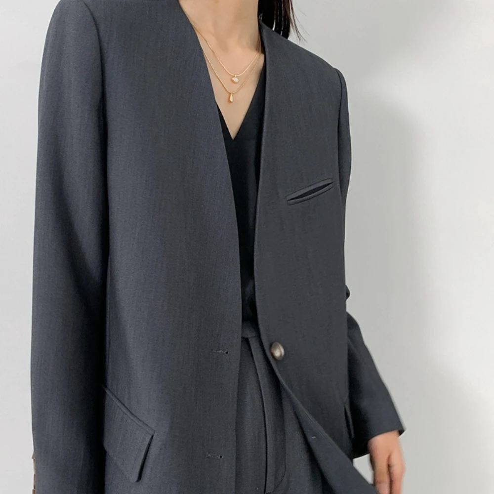 TWOTWINSTYLE Grau Gespleißte Tasche Zwei Stück Set Weibliche V-ausschnitt Langarm Jacke Büro Minimalistischen frauen Hosen Set Mode