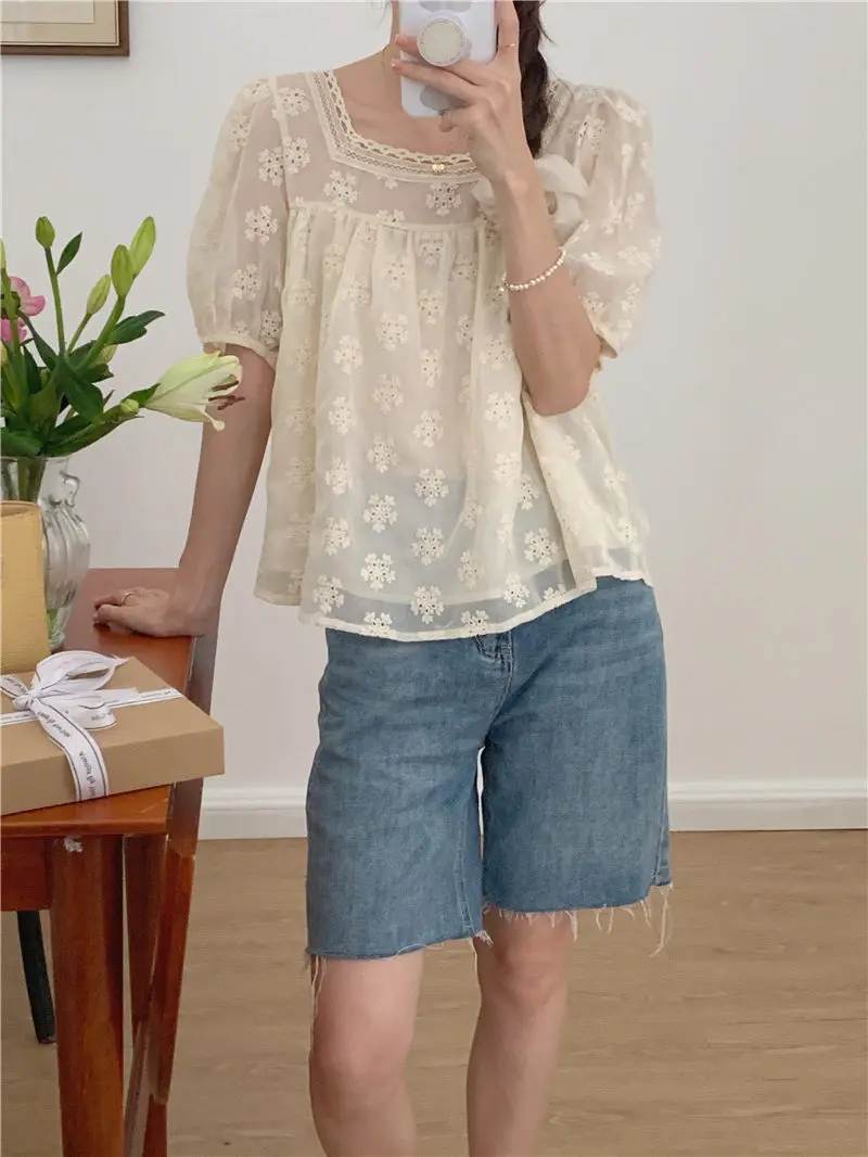 

Premium Top Women Floral Embroidered Lace Shirt Hollow Embroidered Bubble Sleeves shirt