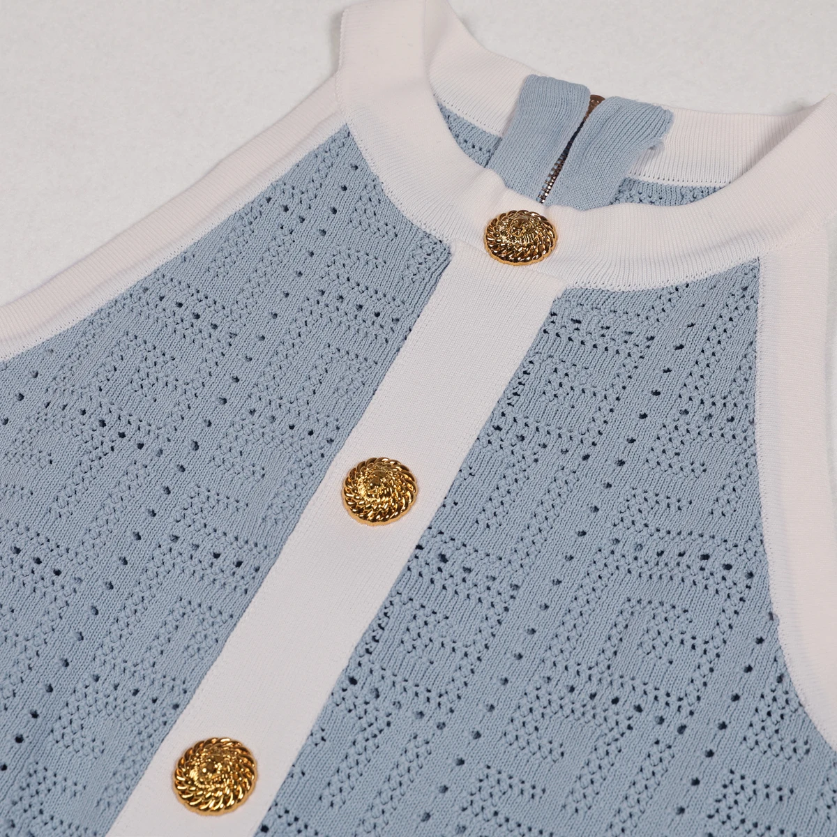 الربيع والصيف المرأة العصرية الجديدة محبوك عشرة آلاف شخصية نمط الإجتماعي زر جولة الرقبة فستان بلا أكمام