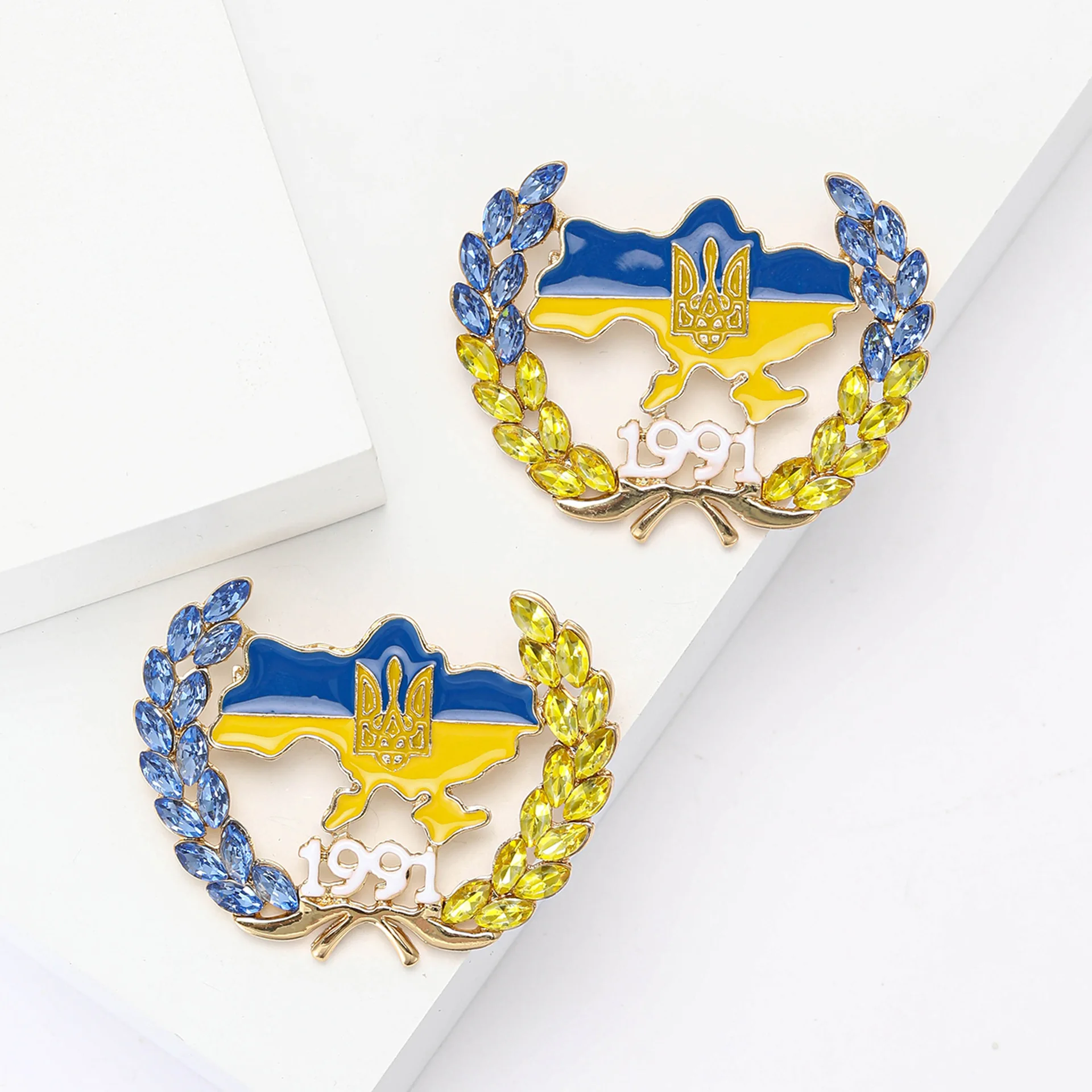 

Новый мультяшный водный бриллиант, украинский значок с пшеничными ушками, изысканный креативный нагрудный цветок, ювелирная булавка