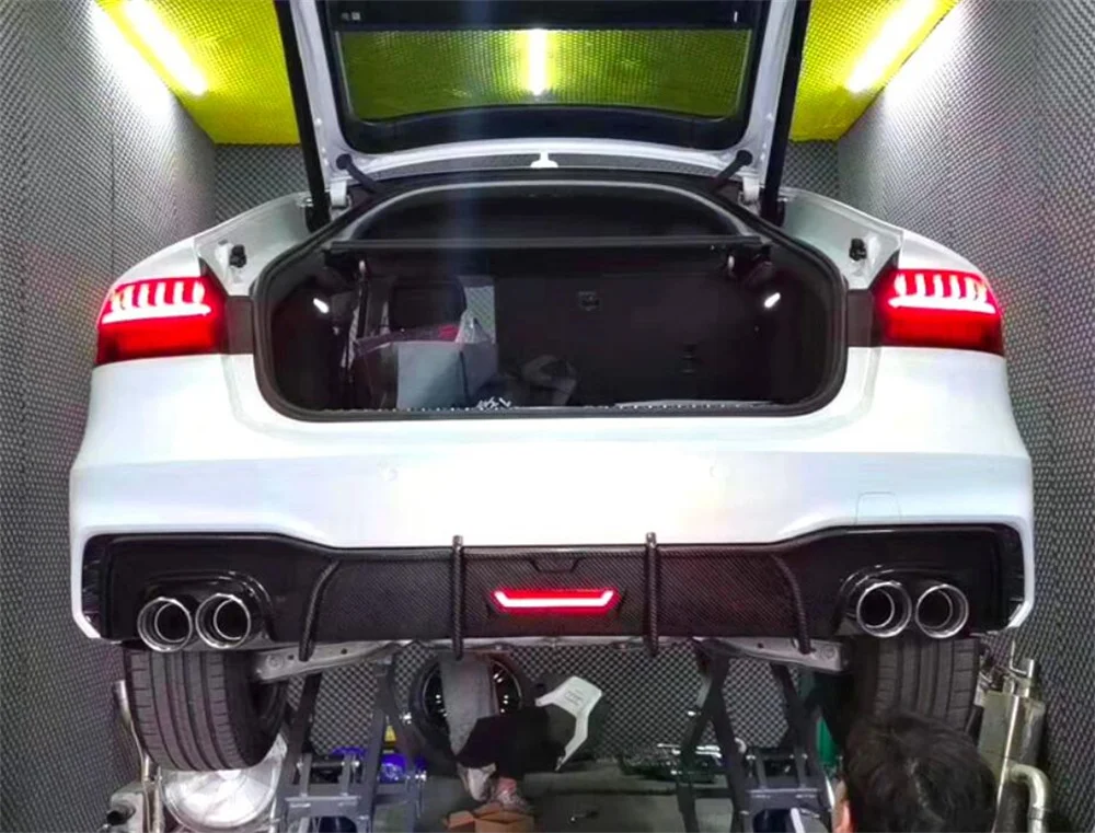 For Audi A7 Modified S7 Carbon Fiber rear Bumper Diffuser