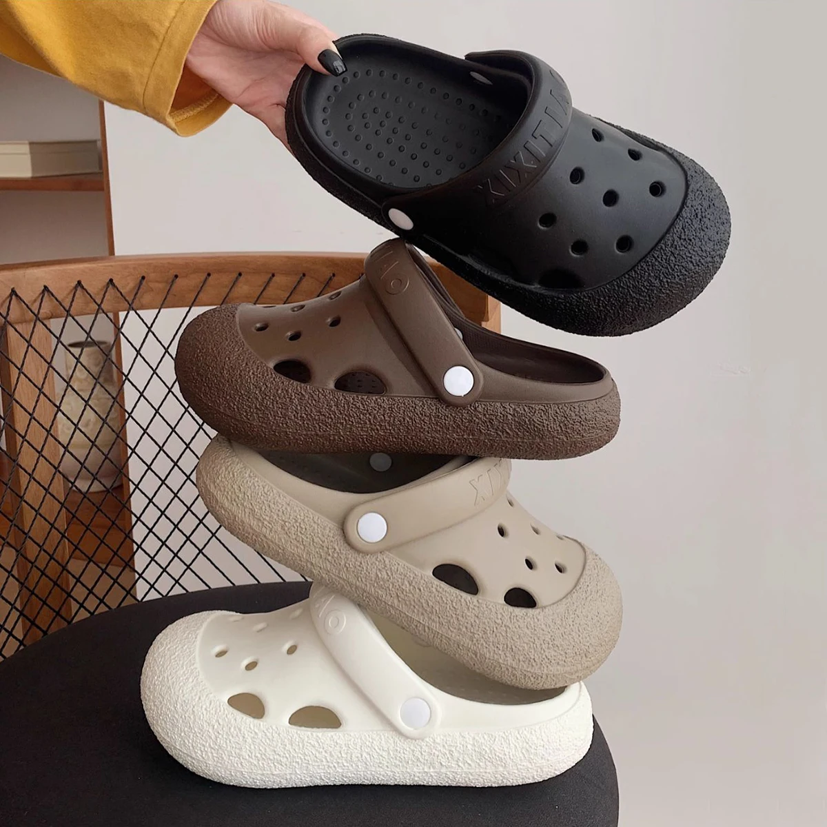 Mo Dou Summer Garden Sandals for Women Non Slip Beach Slippers for Kids Outdoor Parent Child Slippers Waterproof Shoes
