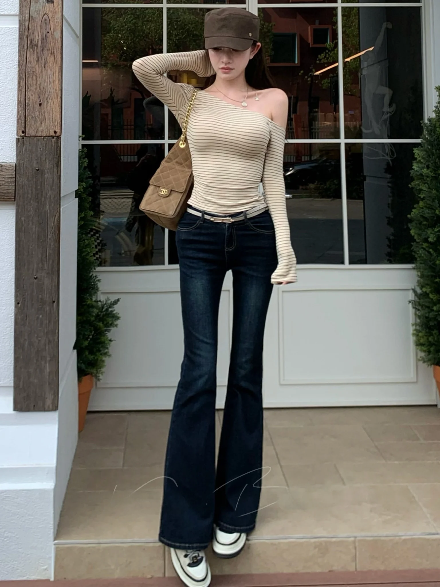 

Корейские джинсы-клеш с высокой талией для женщин, моделирующие фигуру, скрывающие недостатки, с эффектом подтяжки ягодиц, длинные, из эластичного хлопкового денима