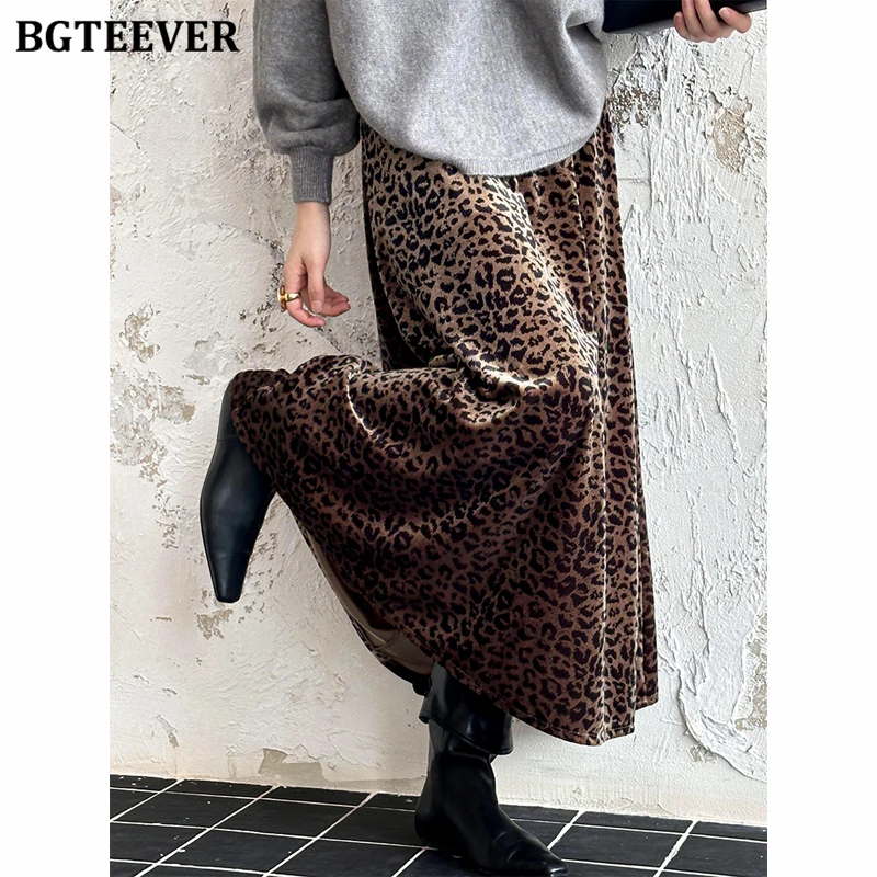 BGTEEVER Gonne di media lunghezza leopardate allentate vintage per le donne Gonne a trapezio in velluto a vita alta moda autunnale femminile