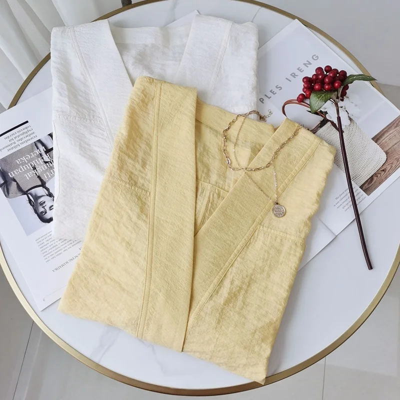 Birdtree,71.3% Mulberry Silk 28.7% Nylon Blouse,Women's Dry Silk Solid V-neck Shirts,Raglan Sleeve Tops,2025 New Shirt T5D320JF