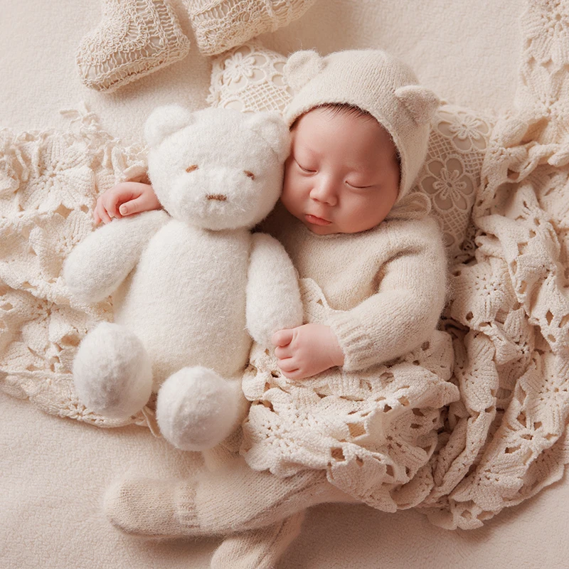 Cute Baby Bear Photography Props Knitted Hat Long-Sleeved Outfit Ins Style Hollow Wrapped Pillow Infant Studio Photo Accessories