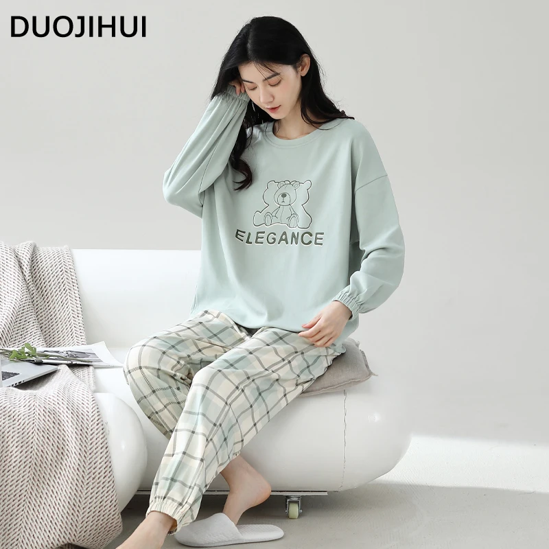 DUOJIHUI-Conjunto de pijama informal para mujer, Jersey sencillo, pantalón clásico a cuadros, holgado, estampado a la moda, otoño