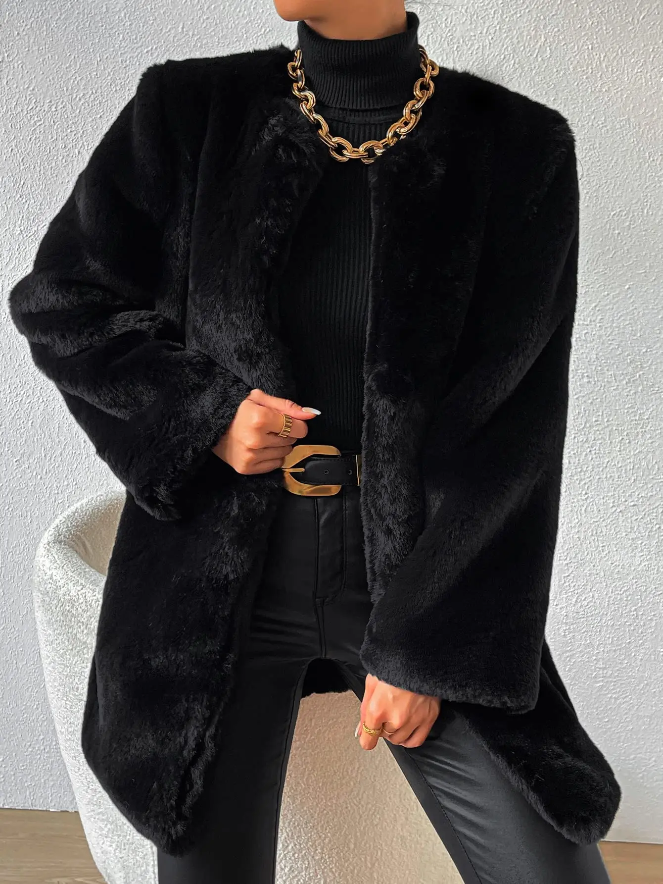 

Stylish Black Jacket Women's Coat AutumnWinter Warm And Comfortable Fluffy Faux Fur Coat For Women