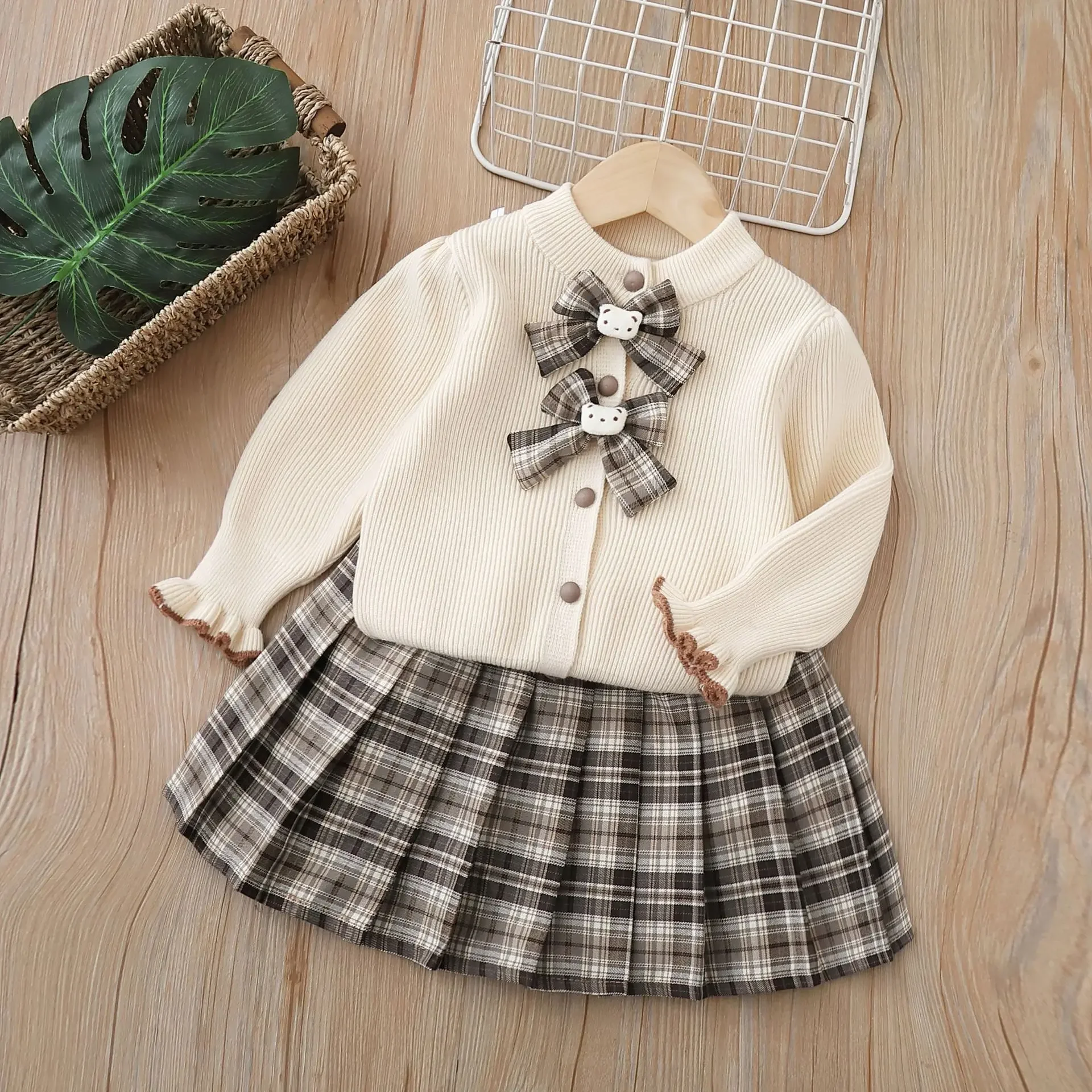 

Children's Clothing Sets Bear Bow Long Sleeve Sweater + Pleated Skirt 2pcs Baby Girl Outfit Set Toddler Girl Clothes 2-6 Years