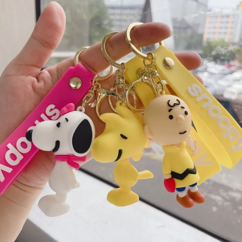 Snoopy Woodstock Charlie PVC Keychain Cute Cartoon Couple Chain Soft Rubber Small Pendant Key Ring Gift Decoration Accessories