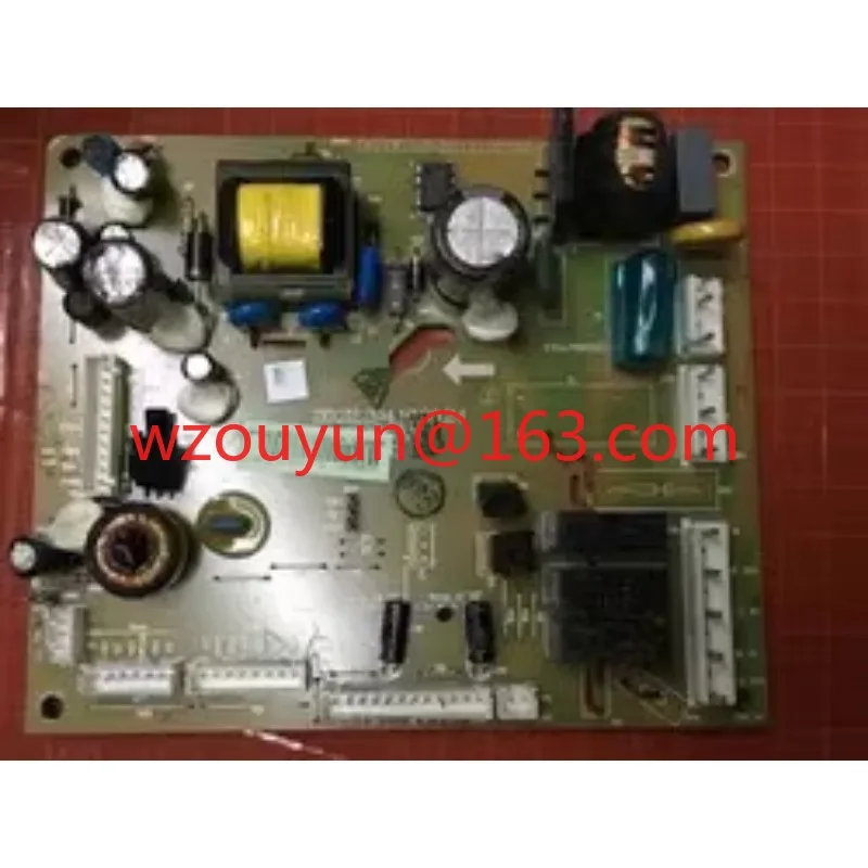 Suitable for Rongsheng refrigerator BCD-256MPMB main board BCD-251 air-cooled three doors 1519417 power board