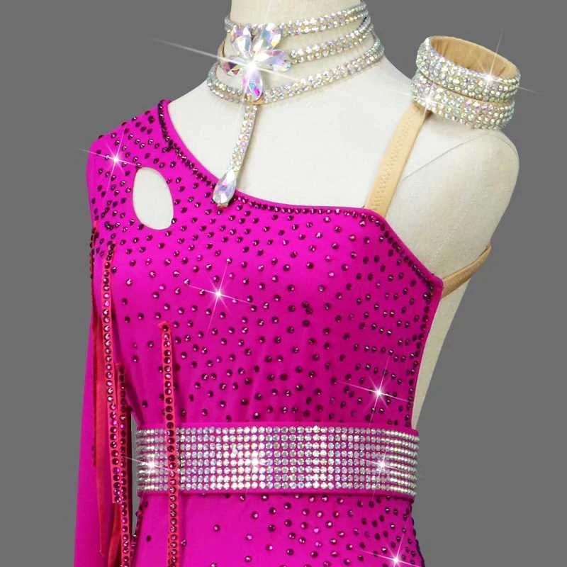 ชุดแข่งขันเต้นรำละตินสีแดงใหม่, ชุดผู้ใหญ่แบบใหม่สุดเซ็กซี่, ชุดเดรสยาวปานกลางสำหรับผู้หญิง, ชุดงานเลี้ยง, ชุดเดรสยาวสำหรับงานปาร์ตี้ของเด็กผู้หญิง