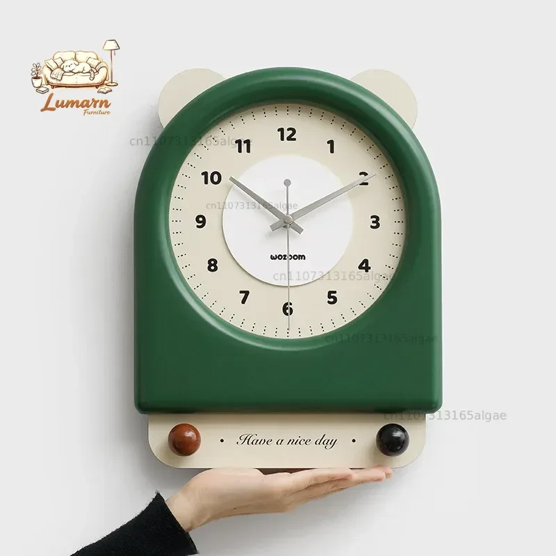 Cream style wall clock for living room. 2026 new model. Home use. Retro creative wall-mounted clock.