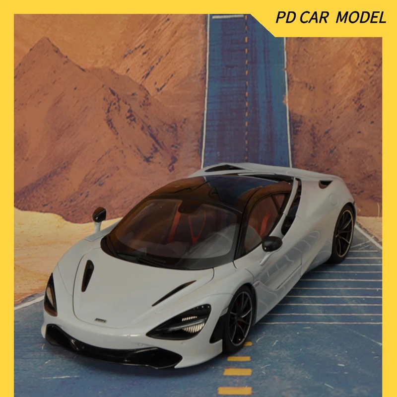 AUTOART Collectible 1:18 Scale Model for  McLAREN 720S  Gift for friends and family